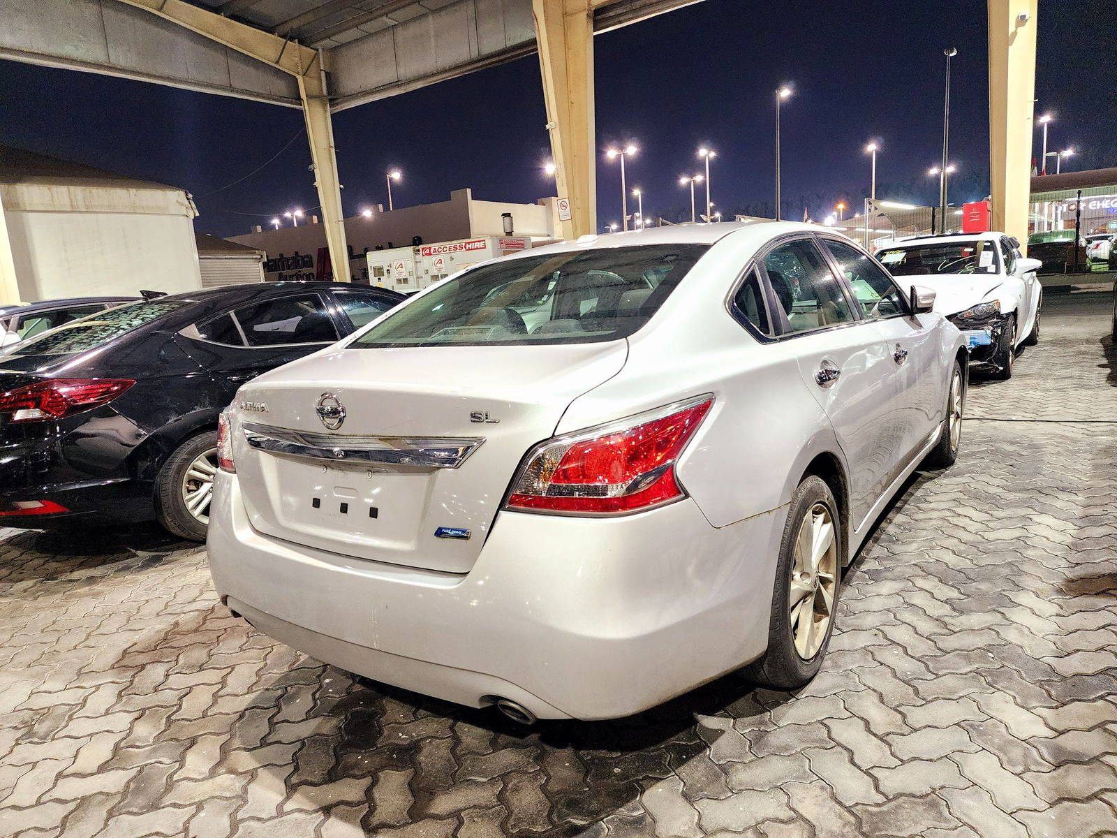 2014 NISSAN ALTIMA — 150672 Miles — Lot 81380914 — Souq - Marhaba Auctions Used Cars - Image 3