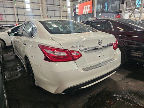 2017 NISSAN ALTIMA at Marhaba Auctions