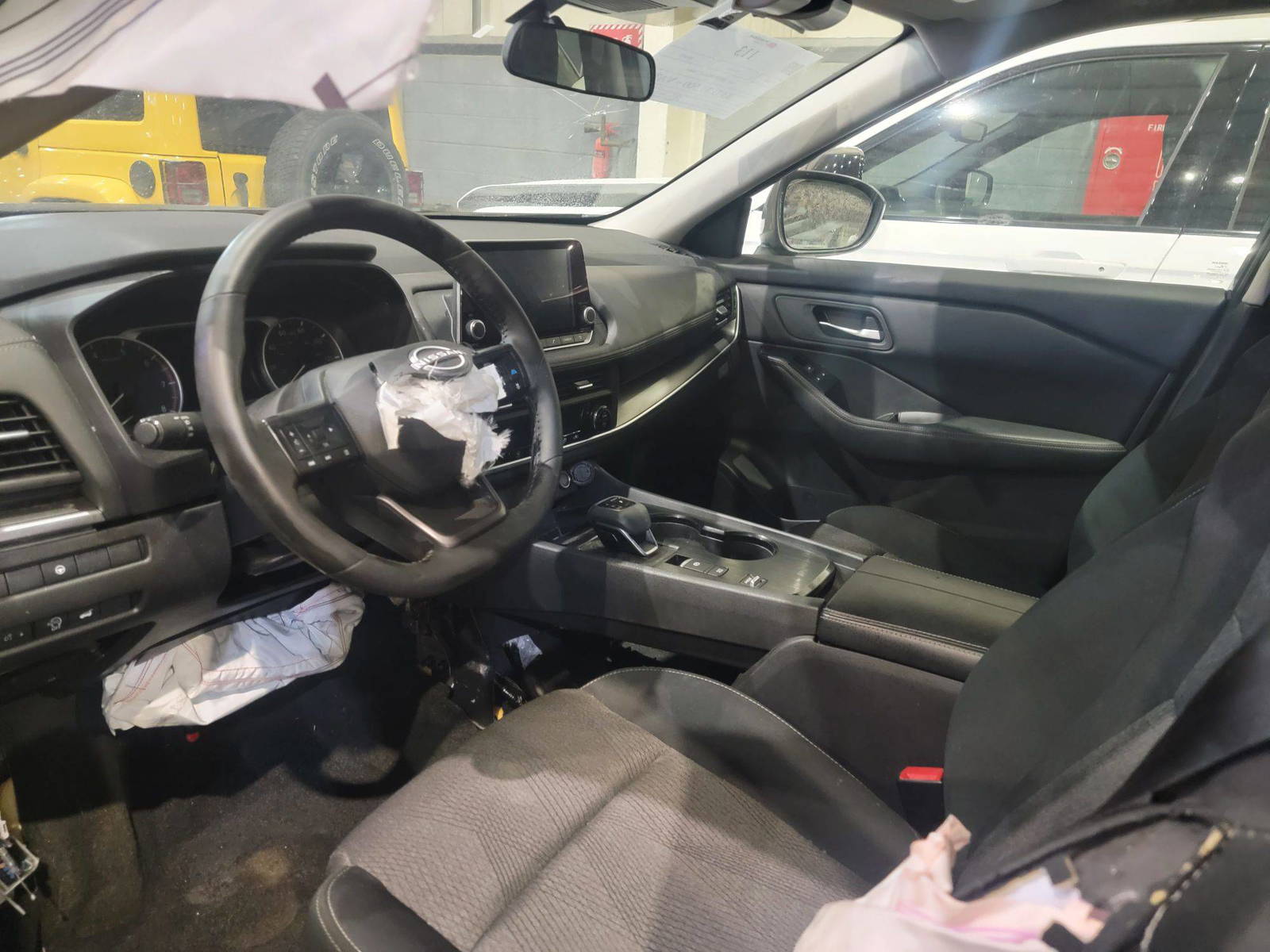 NISSAN ROGUE 2025 - Marhaba Auction Used Cars - Image 8