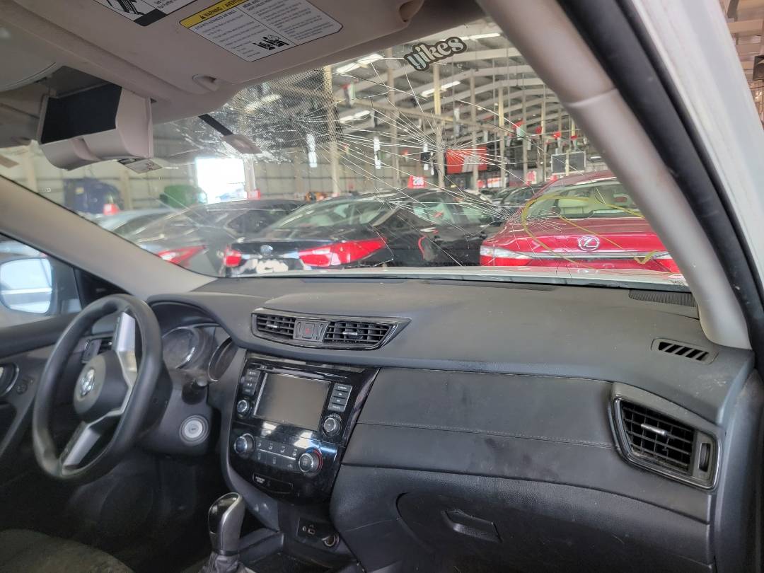 2018 NISSAN ROGUE — 104134 Miles — Lot 42508404 - Marhaba Auctions Used Cars - Image 4