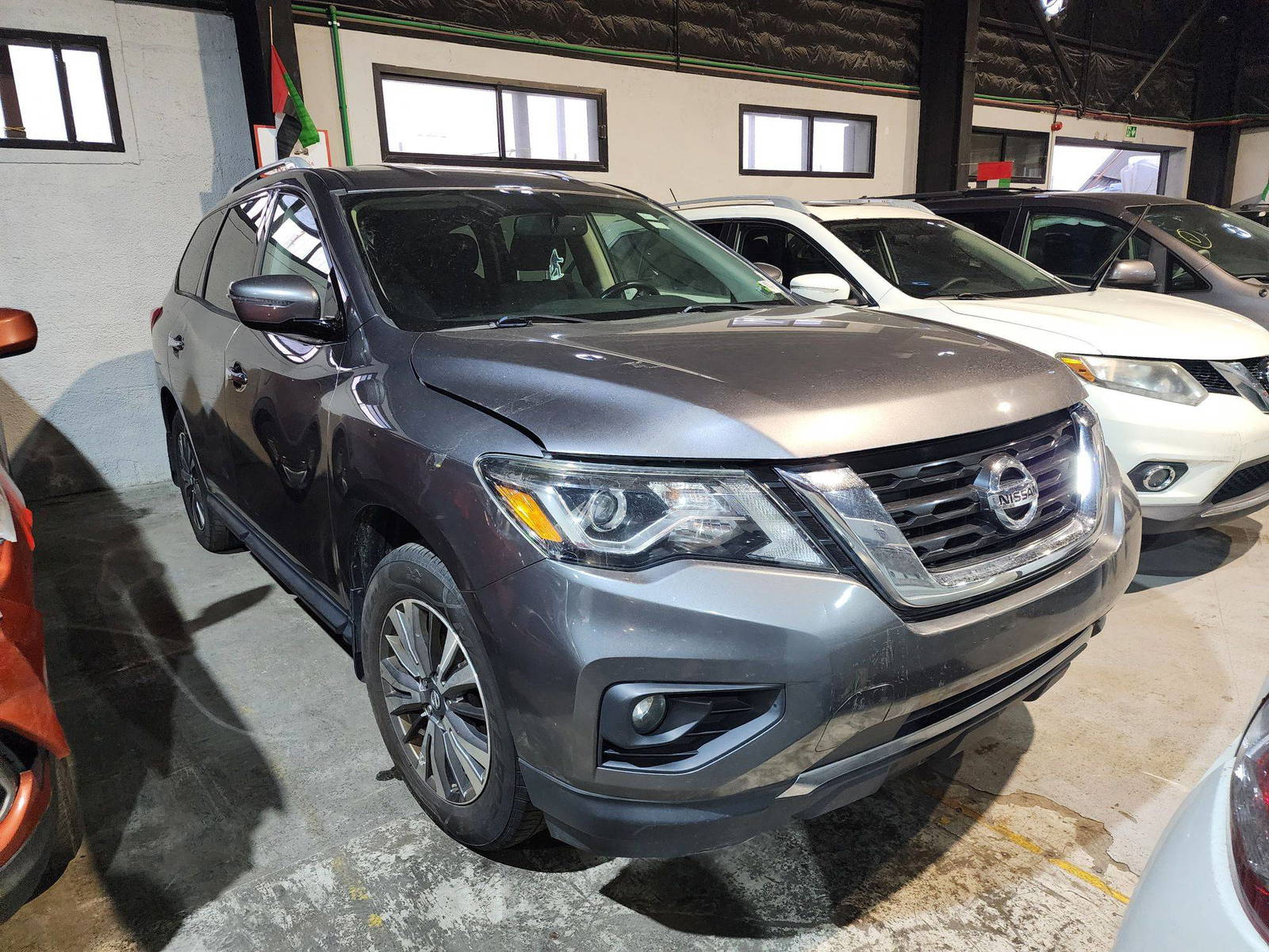2017 NISSAN PATHFINDER — 158959 Miles — Lot 124587 — Ind. 12 - Marhaba Auctions Used Cars - Image 4