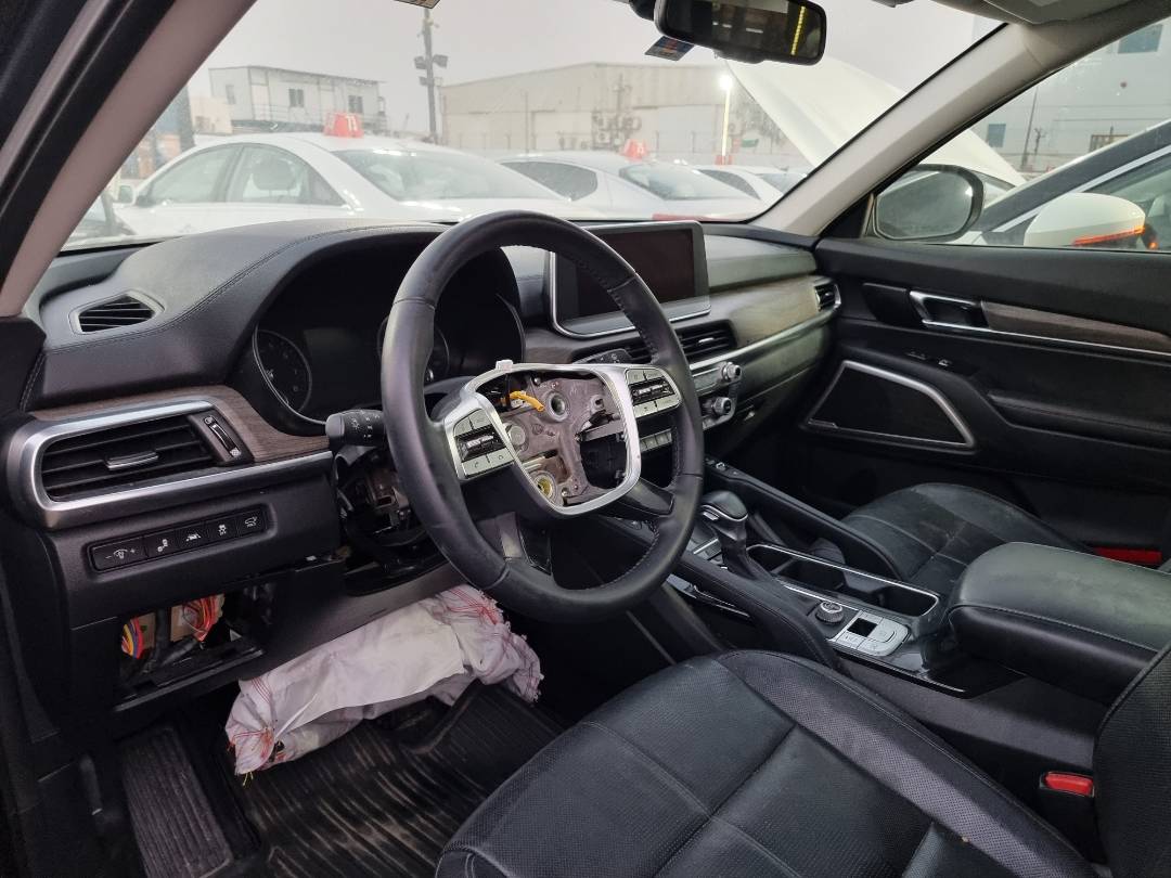 2021 KIA TELLURIDE — 56555 Miles — Lot 122466 — Souq - Marhaba Auctions Used Cars - Image 5
