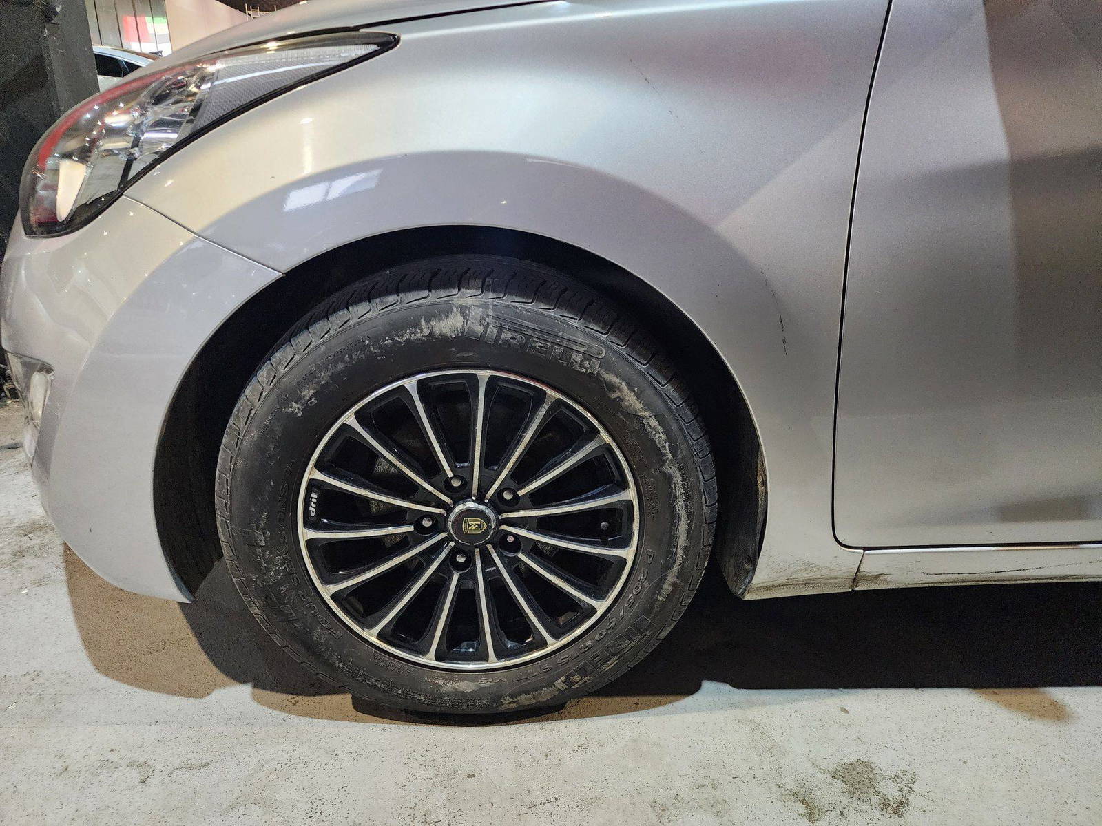 2011 HYUNDAI AVANTE — 213913 KM — Lot 057469 — Al Quoz - Marhaba Auctions Used Cars - Image 11
