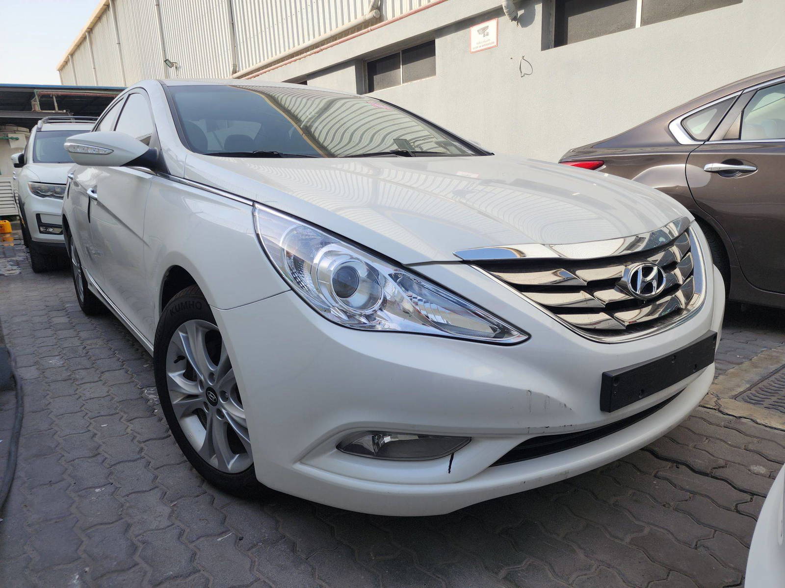 2011 HYUNDAI SONATA — 148684 KM — Lot 248439 — Al Quoz - Marhaba Auctions Used Cars - Image 6
