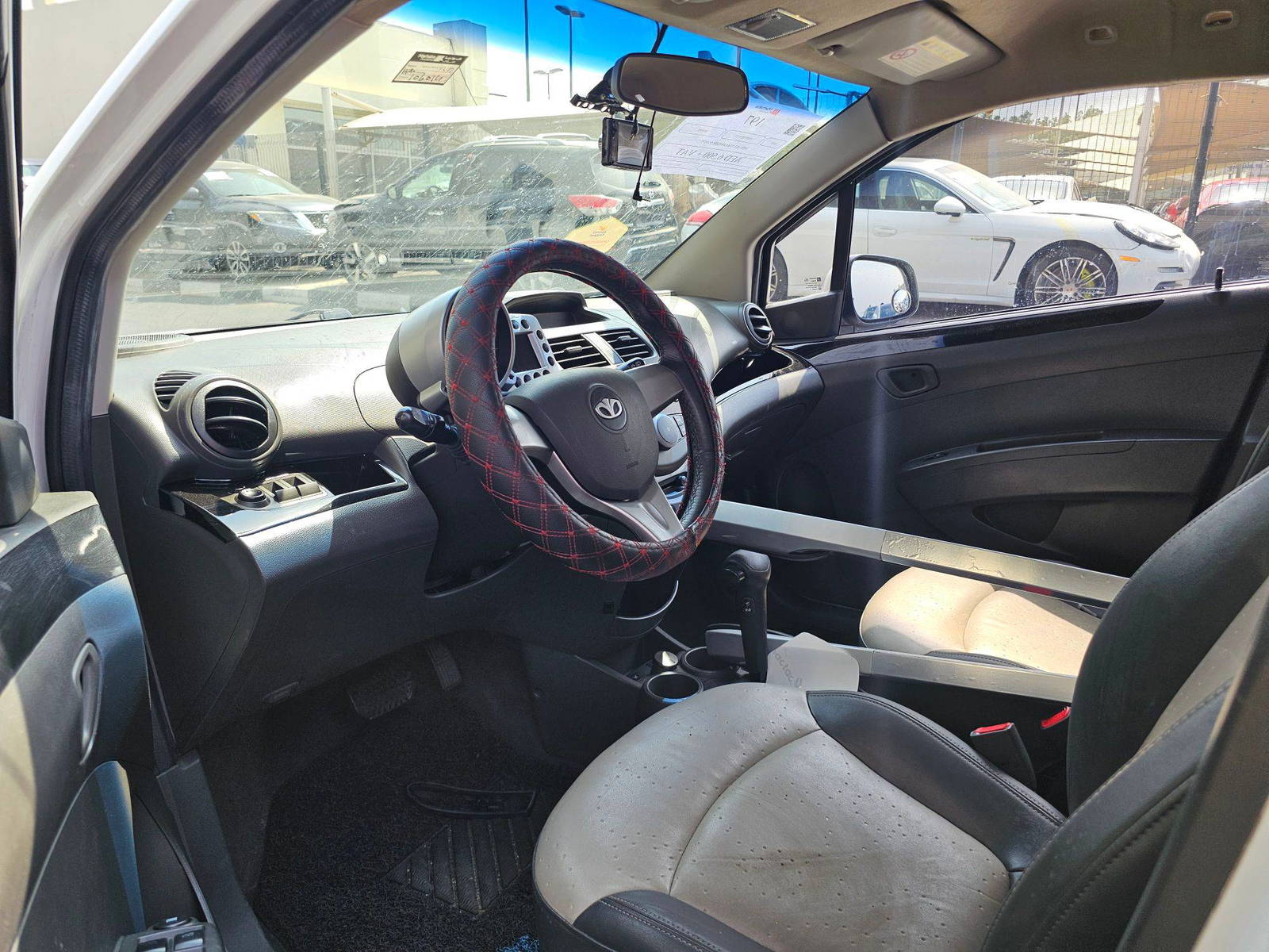 2011 CHEVROLET SPARK — 106014 KM — Lot 554977 — Souq - Marhaba Auctions Used Cars - Image 8