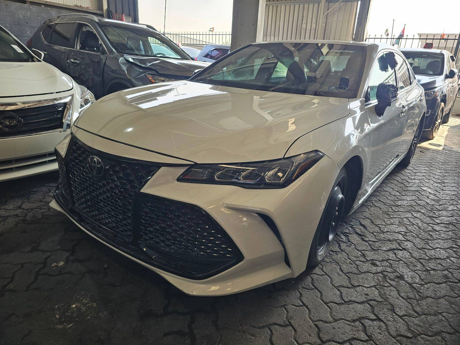 TOYOTA AVALON 2019 - Marhaba Auction Used Cars - Image 5