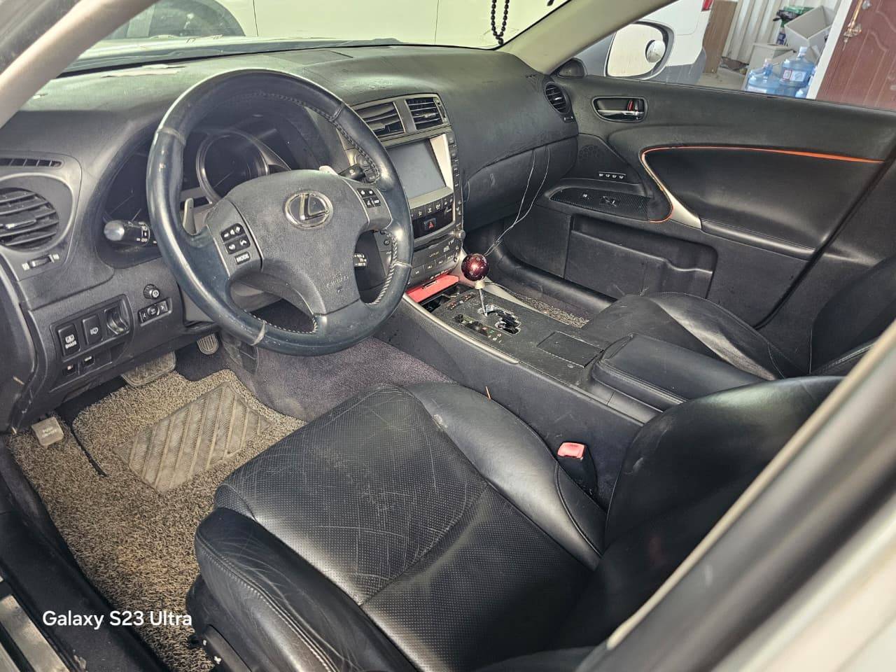 2008 LEXUS IS 250 — 246224 KM — Lot 051567 — Main - Marhaba Auctions Used Cars - Image 8