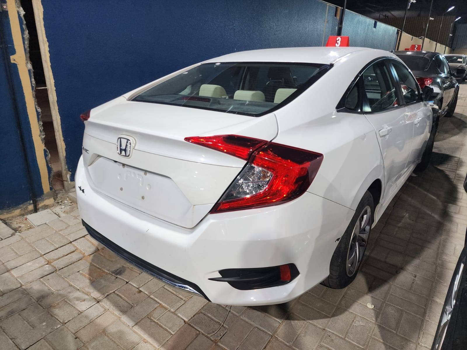 2019 HONDA CIVIC — 94628 Miles — Lot H548008 - Marhaba Auctions Used Cars - Image 8