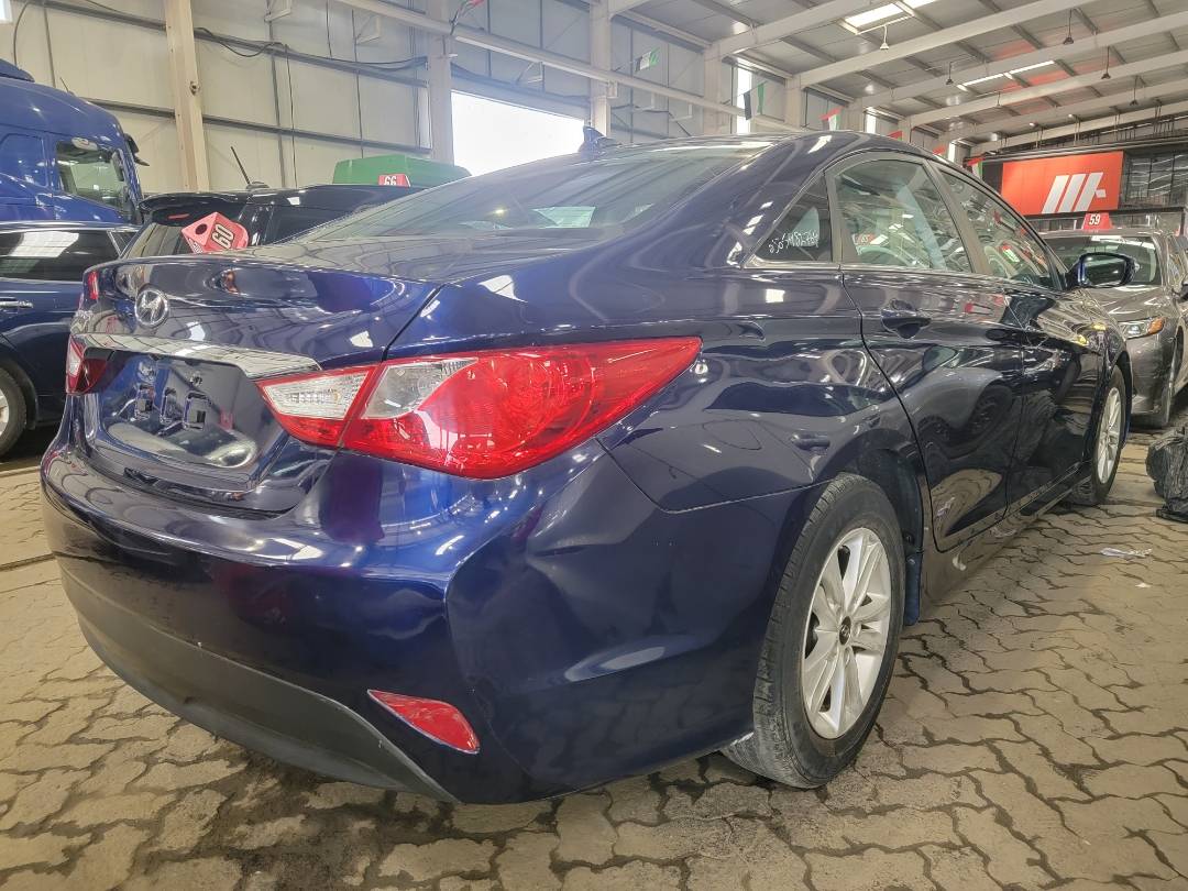 2014 HYUNDAI SONATA — 171878 Miles — Lot H889290 - Marhaba Auctions Used Cars - Image 3