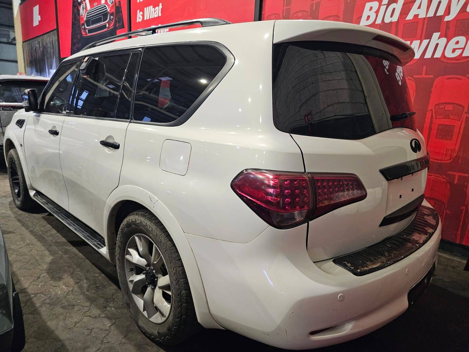 INFINITI QX80