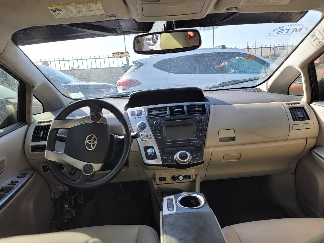 2014 TOYOTA PRIUS — 364617 Miles — Lot 7EJ002917 — Main - Marhaba Auctions Used Cars - Image 8
