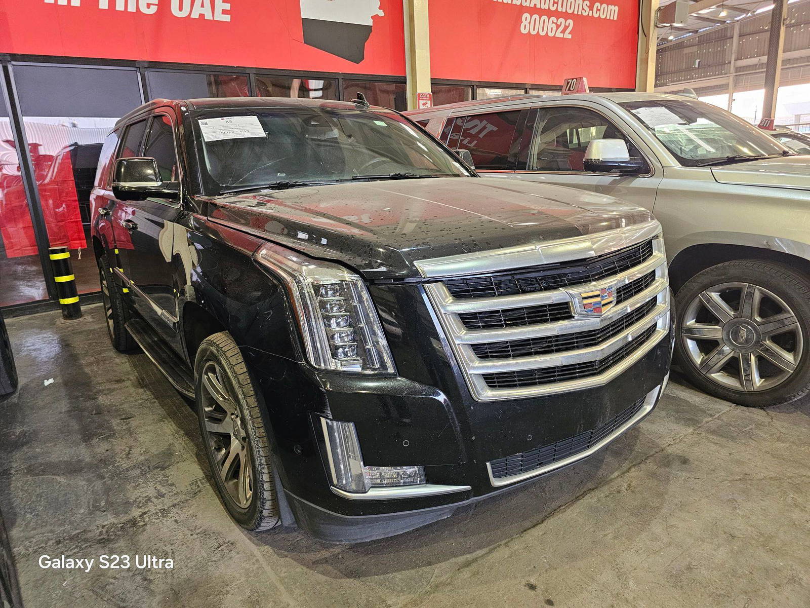 2017 CADILLAC ESCALADE — 149695 Miles — Lot HR305721 — Main - Marhaba Auctions Used Cars - Image 3