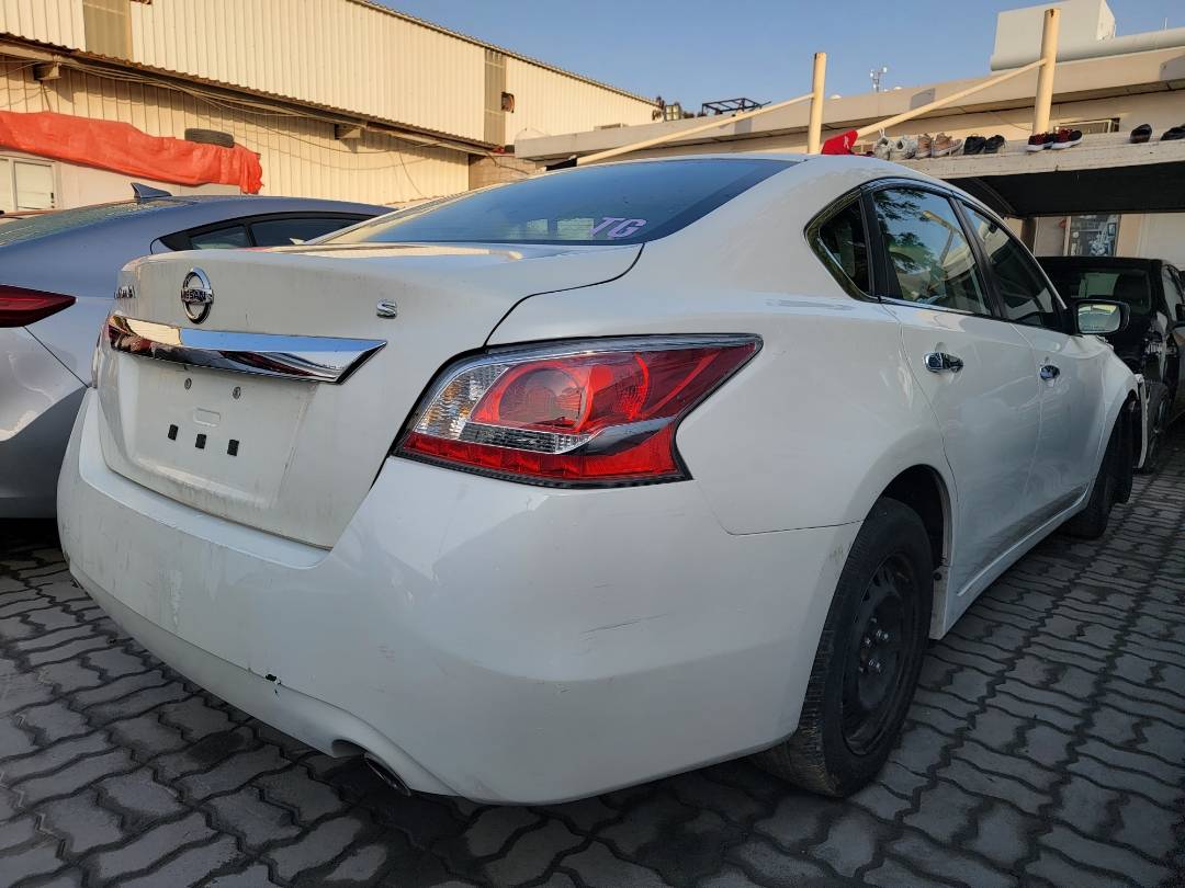 2015 NISSAN ALTIMA — 142602 Miles — Lot 43671174 - Marhaba Auctions Used Cars - Image 3
