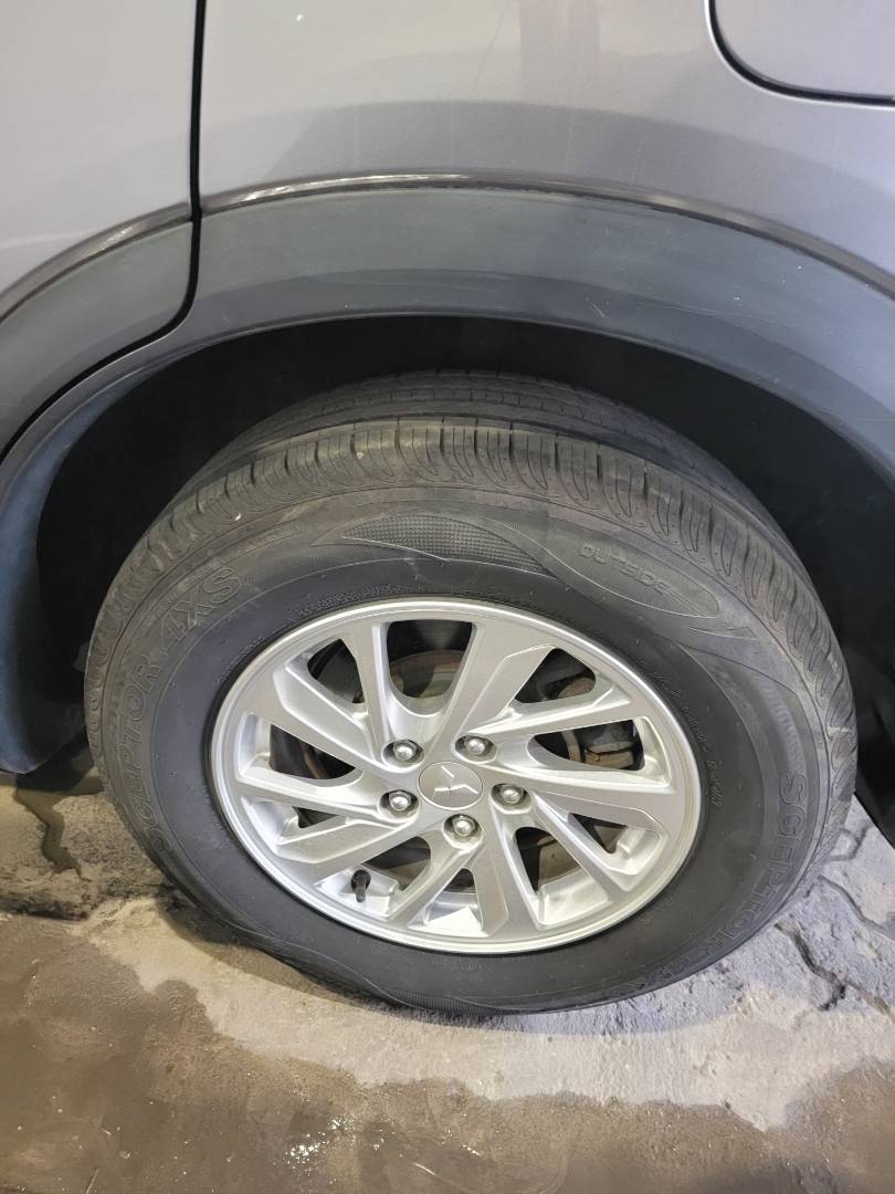 2019 MITSUBISHI Eclipse Cross ES — 100698 Miles — Lot KZ045472 — Main - Marhaba Auctions Used Cars - Image 9