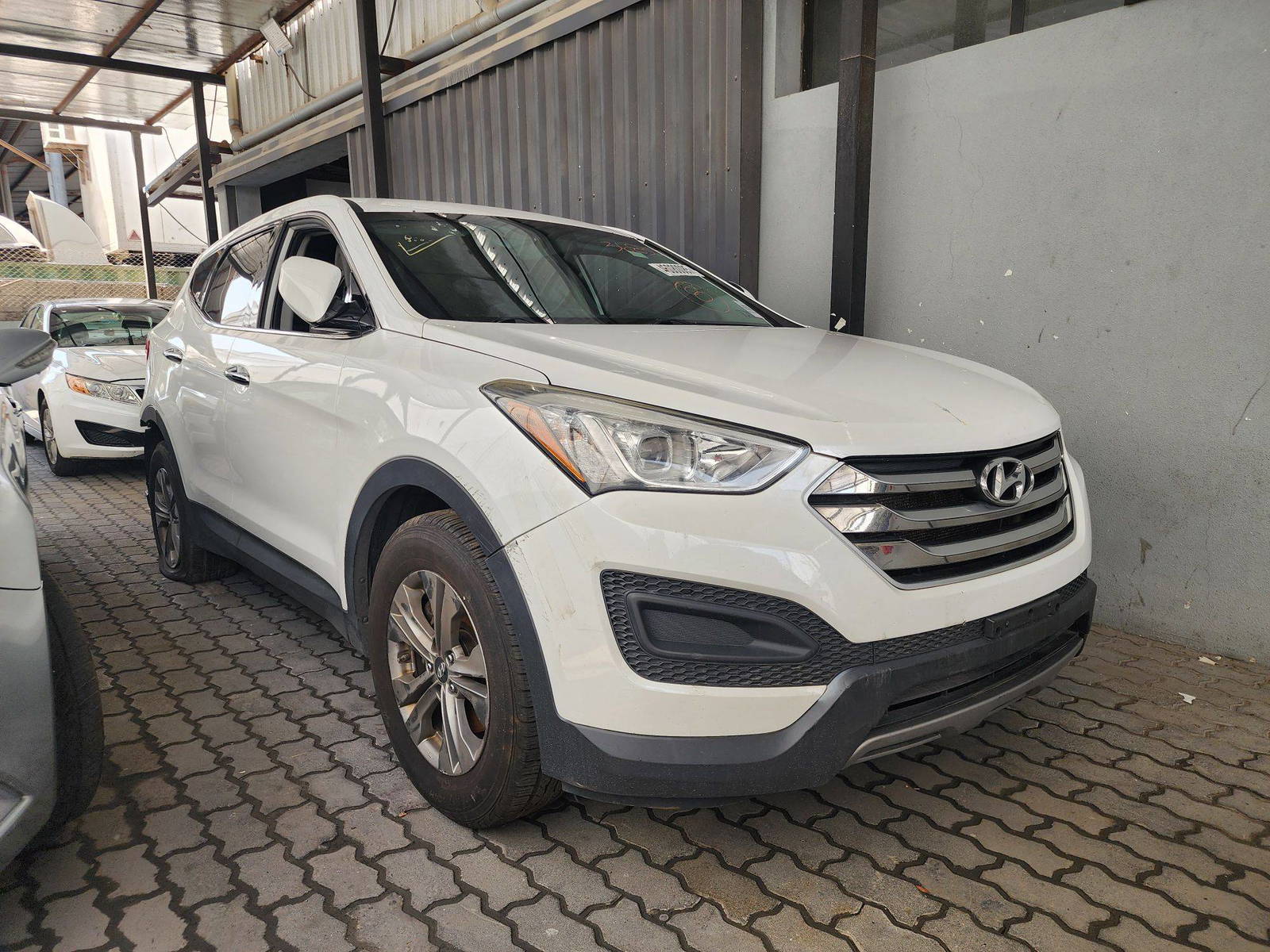 2016 HYUNDAI SANTA FE SPORT — 117854 Miles — Lot 368307 — Al Quoz - Marhaba Auctions Used Cars - Image 4