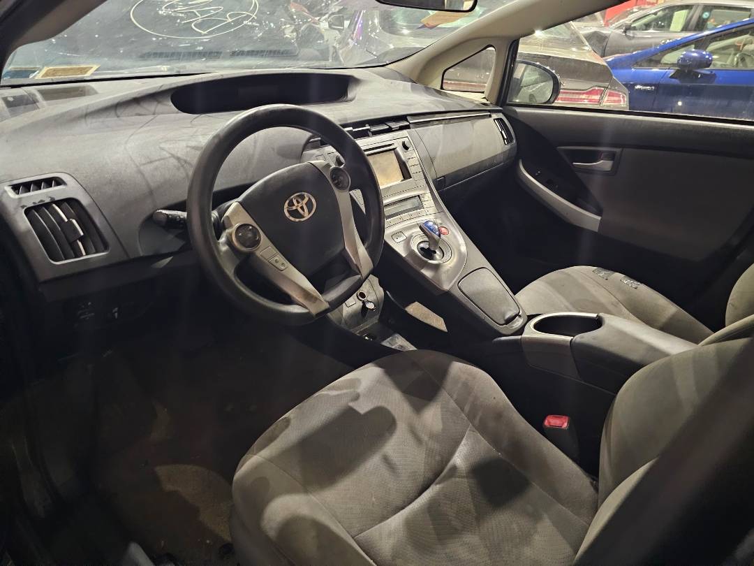 2012 TOYOTA PRIUS — 258124 Miles — Lot 6707368 — Main - Marhaba Auctions Used Cars - Image 7