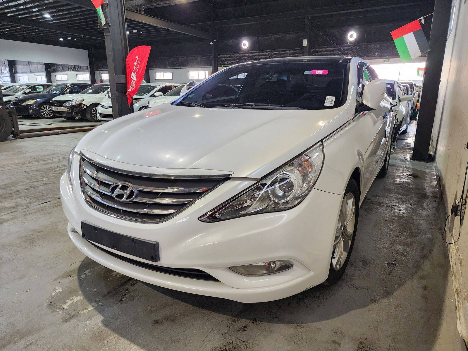 2012 HYUNDAI SONATA — 197871 KM — Lot 451460 — Al Quoz - Marhaba Auctions Used Cars - Image 4