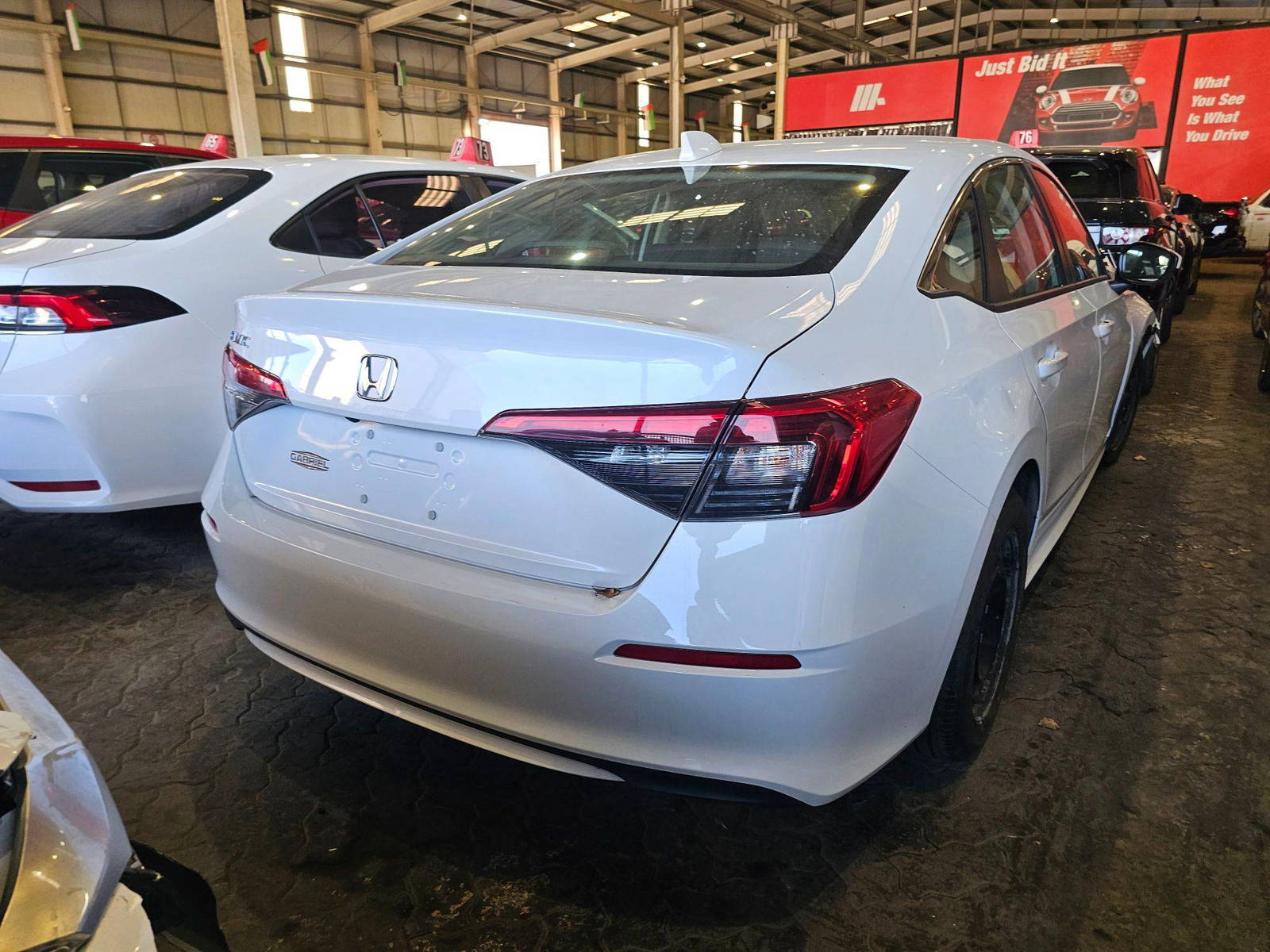 2022 HONDA CIVIC — 40698 KM — Lot 12492994 — Souq - Marhaba Auctions Used Cars - Image 4