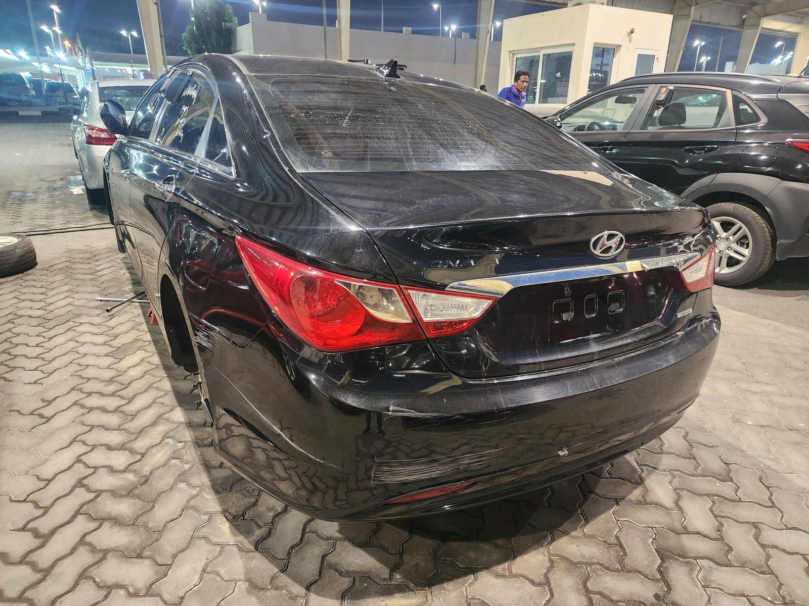 2011 HYUNDAI SONATA — 101323 Miles — Lot 33344429 - Marhaba Auctions Used Cars - Image 4