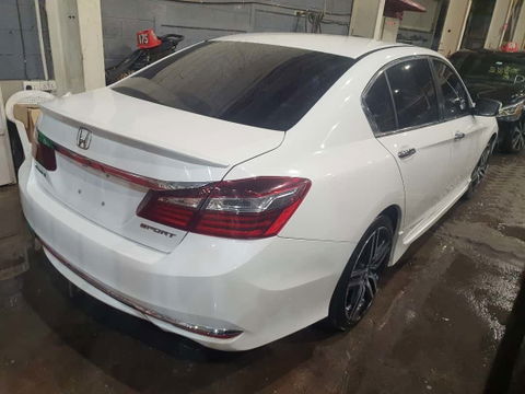 2017 HONDA ACCORD at Marhaba Auctions
