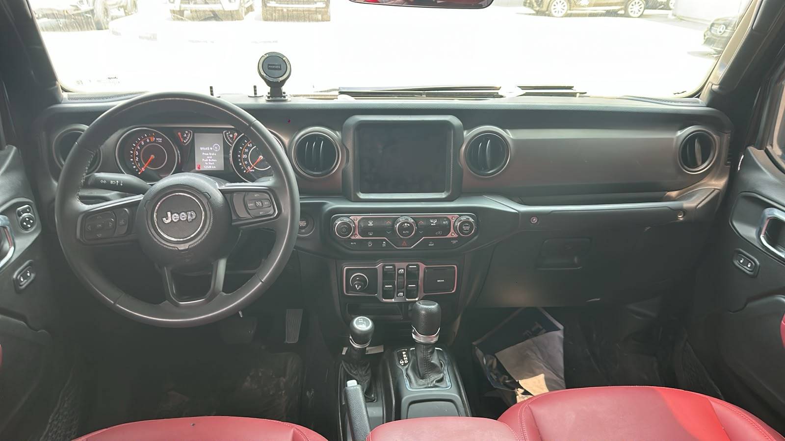 2023 JEEP GLADIATOR — 12328 KM — Lot G3PL581894 — Souq - Marhaba Auctions Used Cars - Image 7