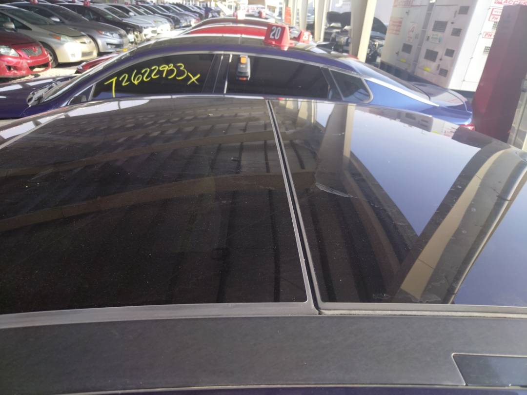 2011 MERCEDES BENZ E 350 — 261618 Miles — Lot 37965215 - Marhaba Auctions Used Cars - Image 8