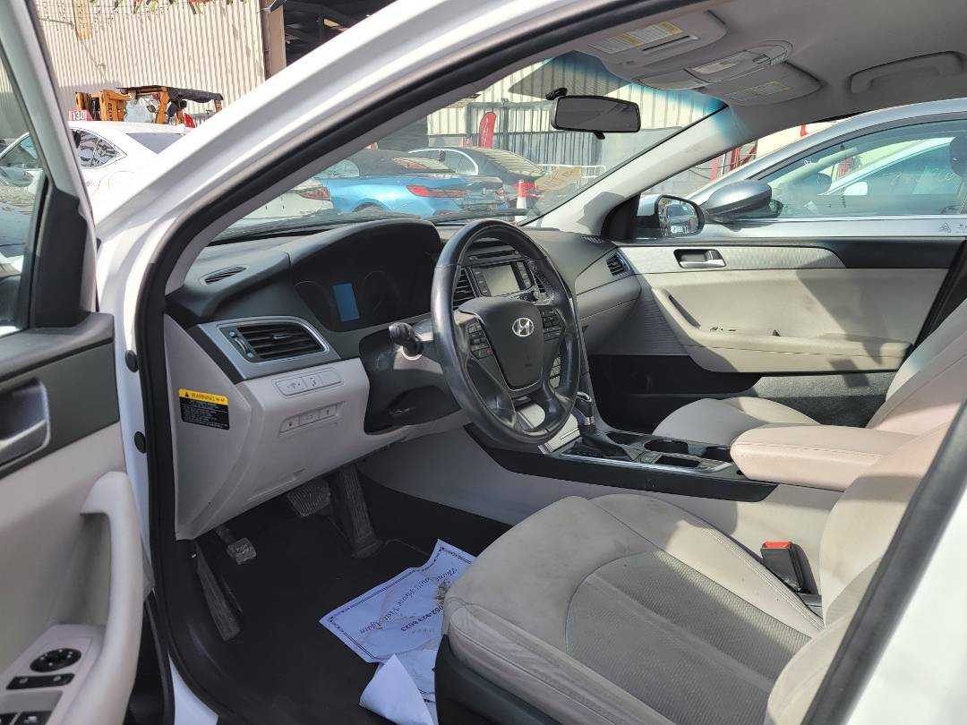 2015 HYUNDAI SONATA — 123657 KM — Lot H005817 — Main - Marhaba Auctions Used Cars - Image 6