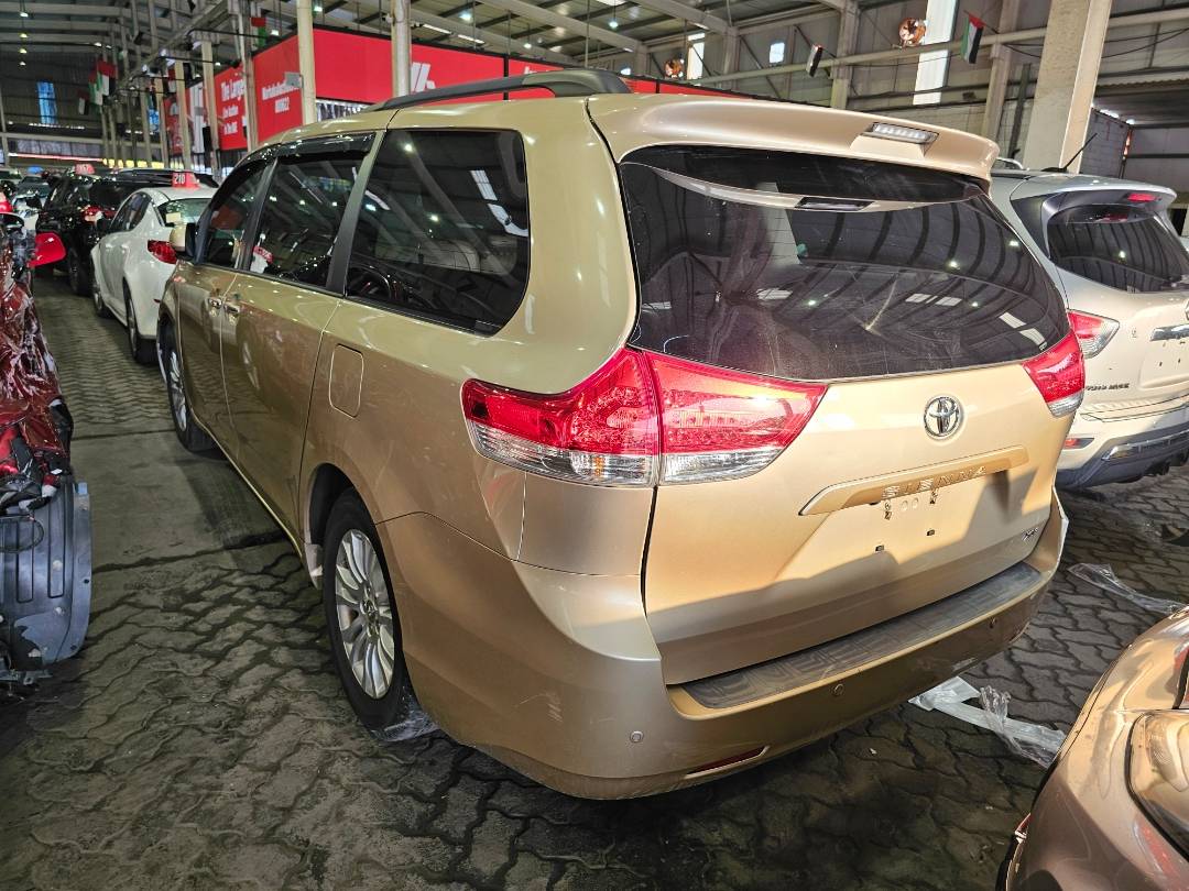 2011 TOYOTA SIENNA — 178736 Miles — Lot S146071 — Main - Marhaba Auctions Used Cars - Image 4