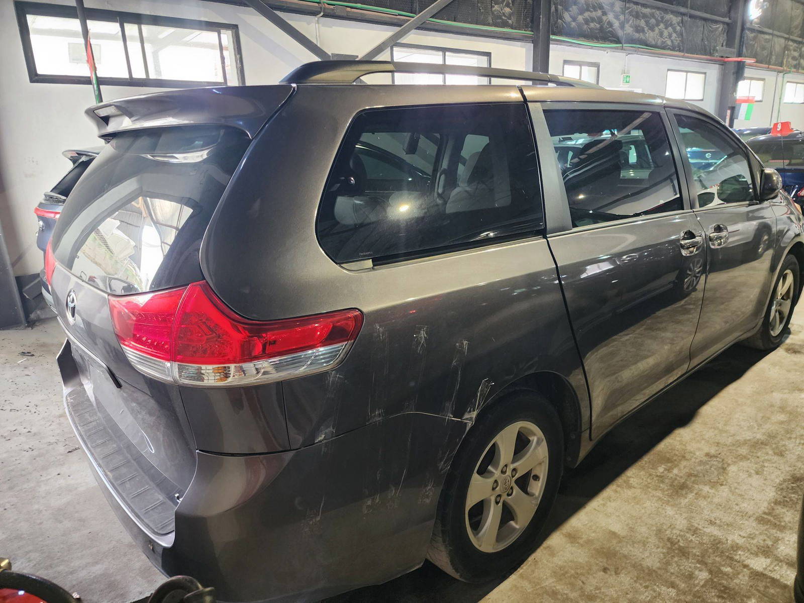 2013 TOYOTA SIENNA — 184107 Miles — Lot 371416 — Main - Marhaba Auctions Used Cars - Image 6