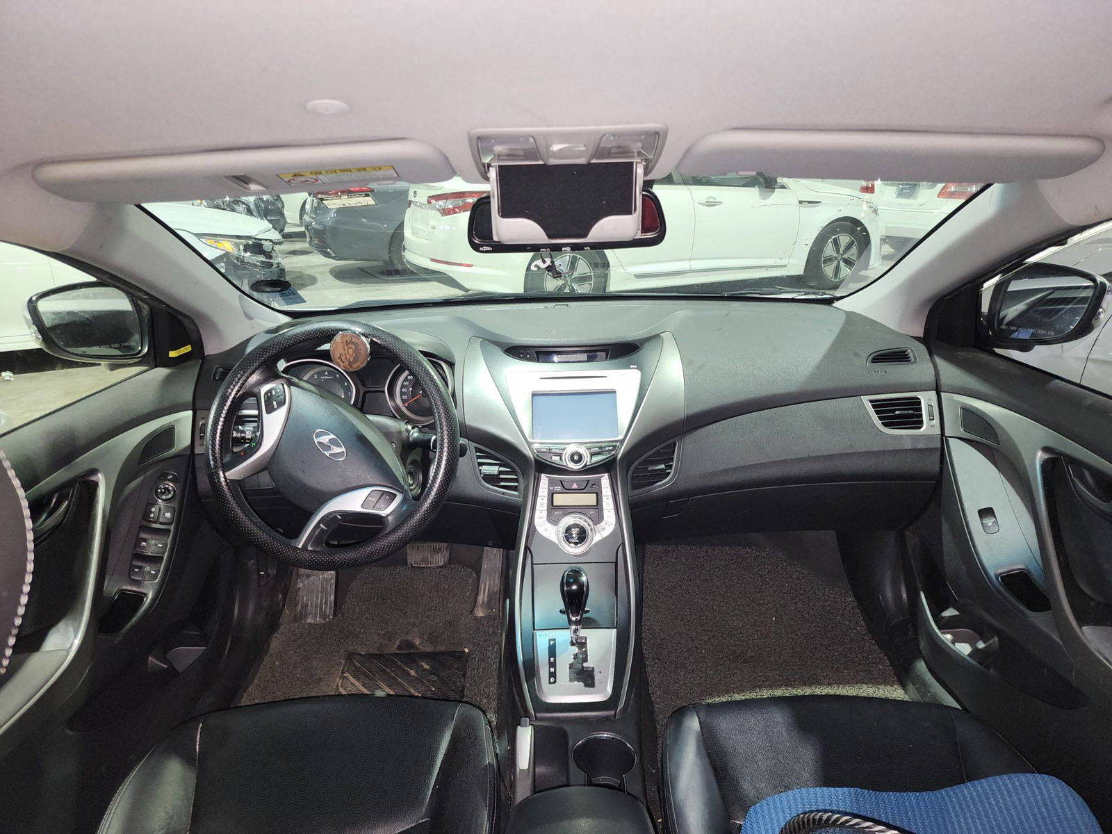 2012 HYUNDAI AVANTE — 182057 KM — Lot 350351 — Al Quoz - Marhaba Auctions Used Cars - Image 8