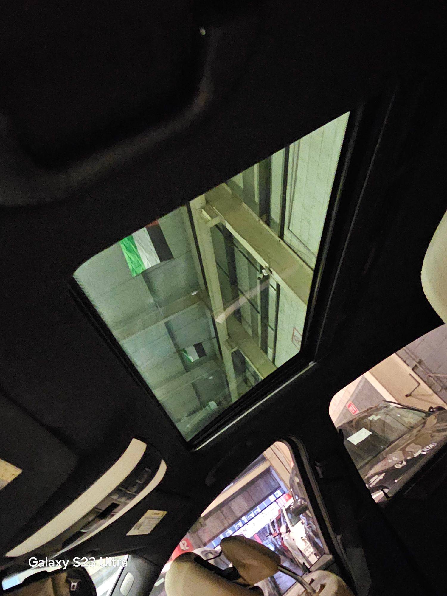 MERCEDES BENZ E 350 2011 - Marhaba Auction Used Cars - Image 8