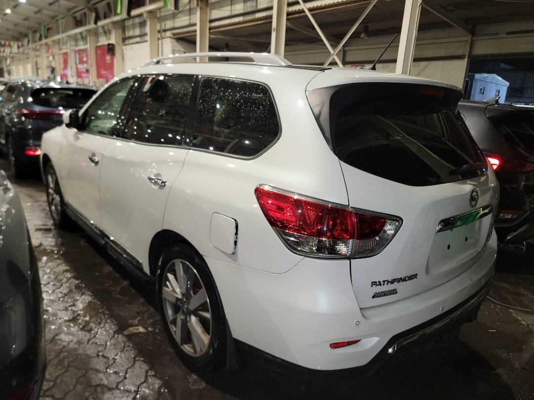 2015 NISSAN PATHFINDER — 208115 Miles — Lot 68881263 - Marhaba Auctions Used Cars - Image 3