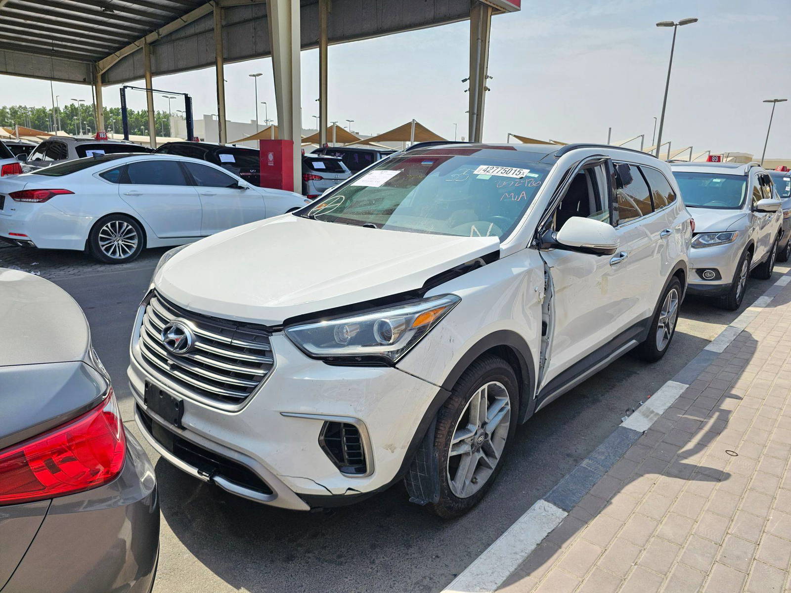 2017 HYUNDAI SANTA FE — 101293 Miles — Lot 0HU252426 — Souq - Marhaba Auctions Used Cars - Image 4