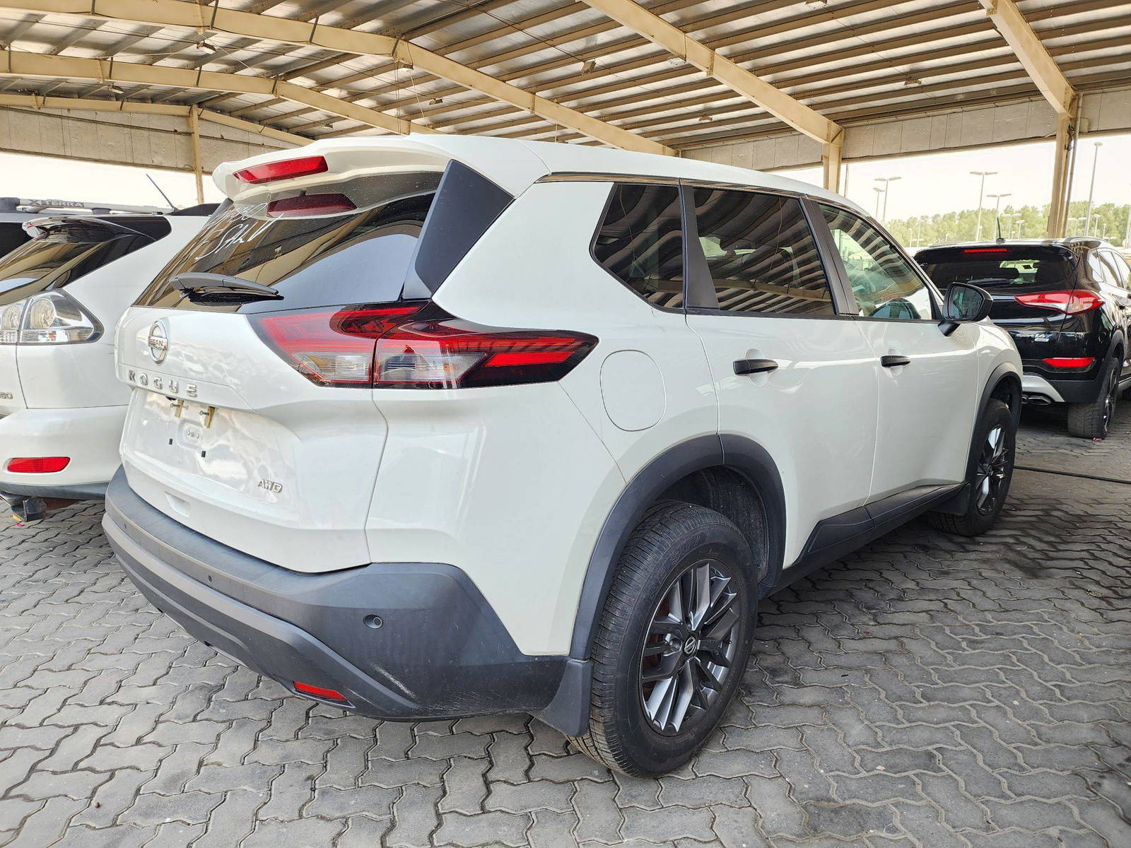 2021 NISSAN ROGUE — 54185 Miles — Lot 38547790 — Souq - Marhaba Auctions Used Cars - Image 3