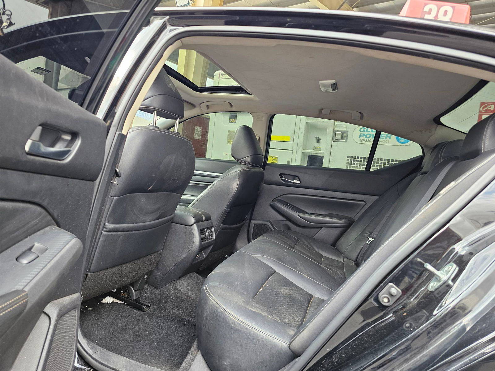 2019 NISSAN ALTIMA — 224315 Miles — Lot 9KC104666 — Souq - Marhaba Auctions Used Cars - Image 6