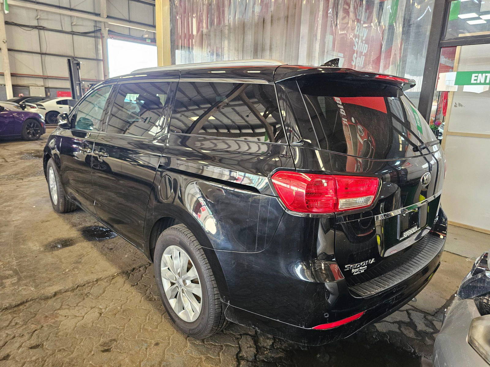 KIA SEDONA 2017 - Marhaba Auction Used Cars - Image 6