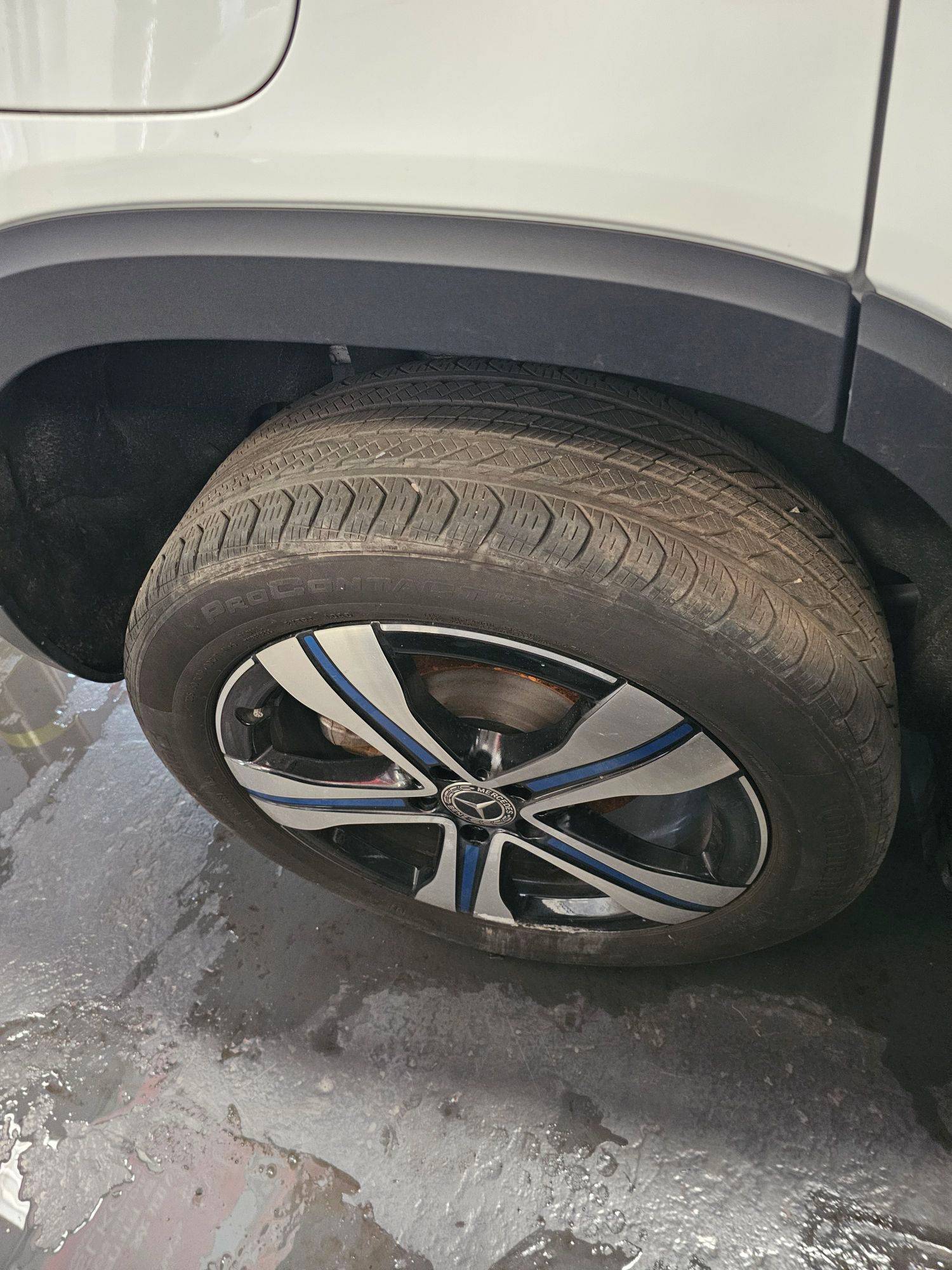 MERCEDES BENZ EQB 300 2023 - Marhaba Auction Used Cars - Image 3