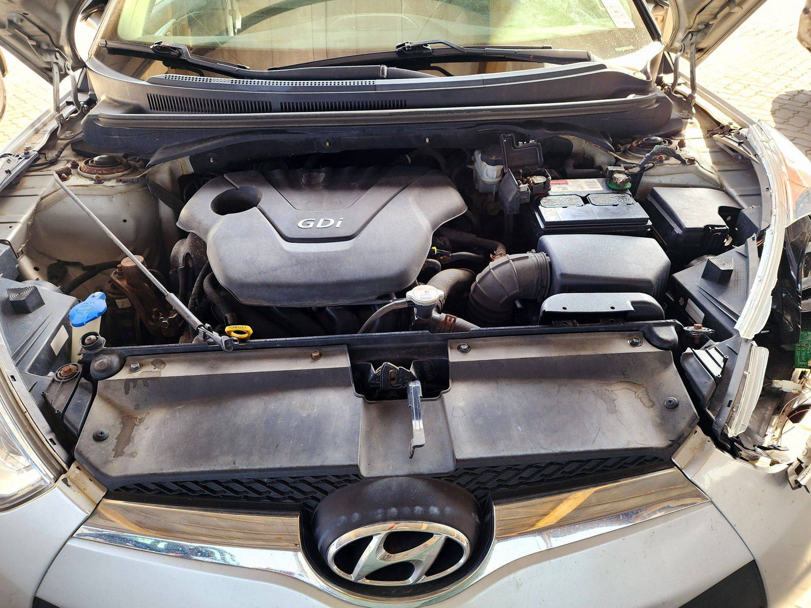 2012 HYUNDAI VELOSTER — 174078 Miles — Lot AD9CU028462 — Souq - Marhaba Auctions Used Cars - Image 11