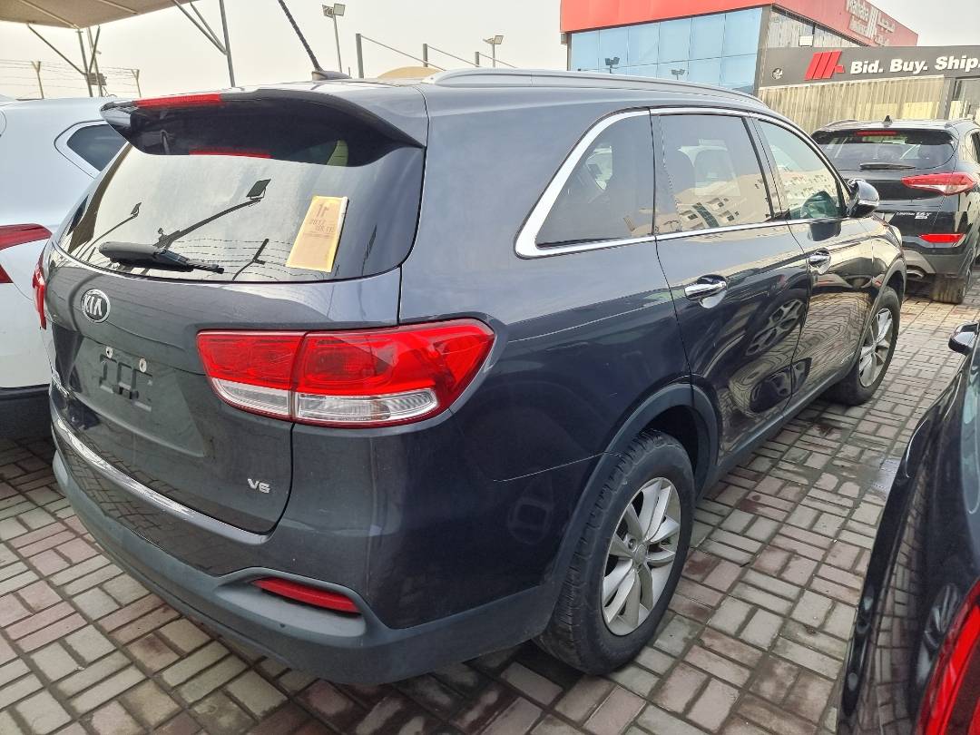 KIA SORENTO 2017 - Marhaba Auction Used Cars - Image 4
