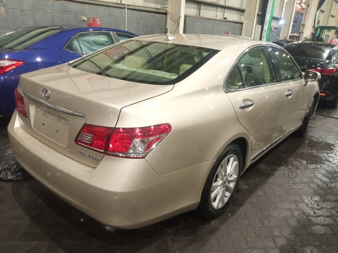 2011 LEXUS ES 350 — 137920 Miles — Lot 426369 - Marhaba Auctions Used Cars - Image 11