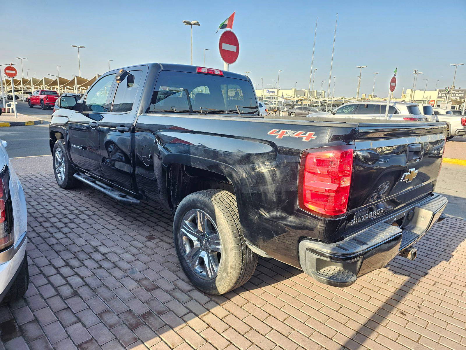 2017 CHEVROLET SILVERADO — 152614 Miles — Lot HZ368023 — Souq - Marhaba Auctions Used Cars - Image 15