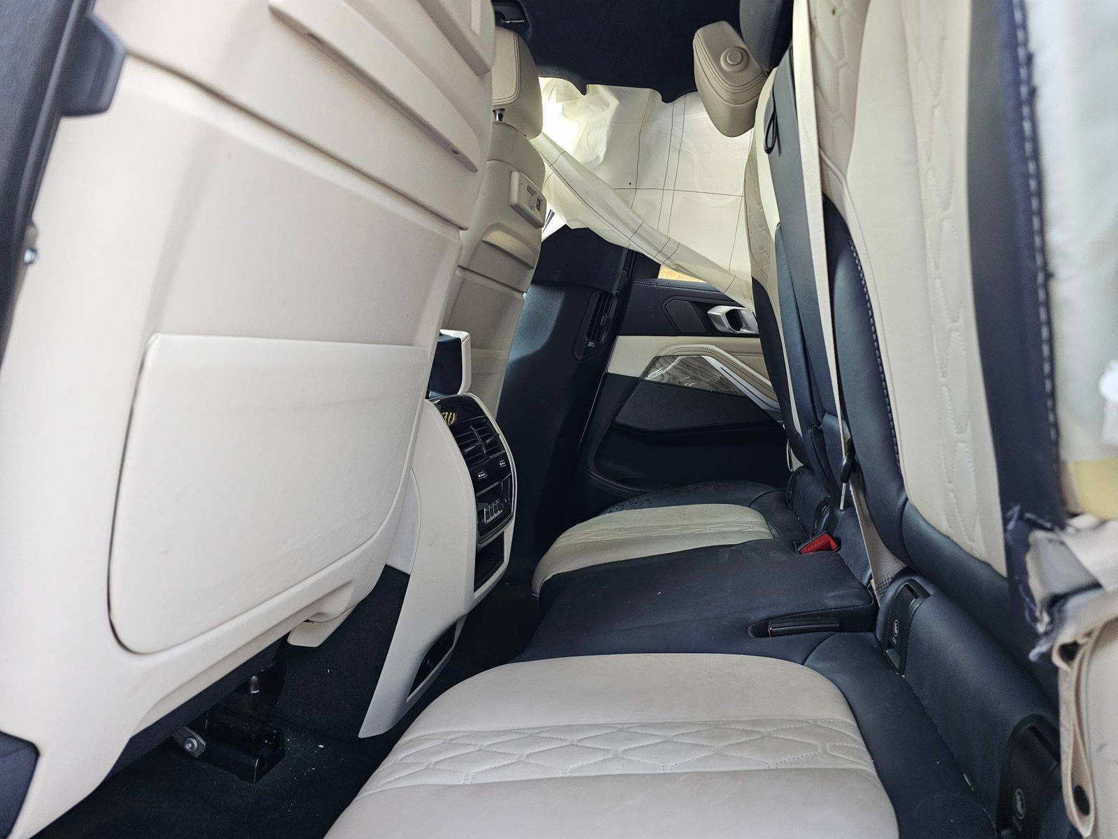 BMW X7 XDRIVE50I 2019 - Marhaba Auction Used Cars - Image 11