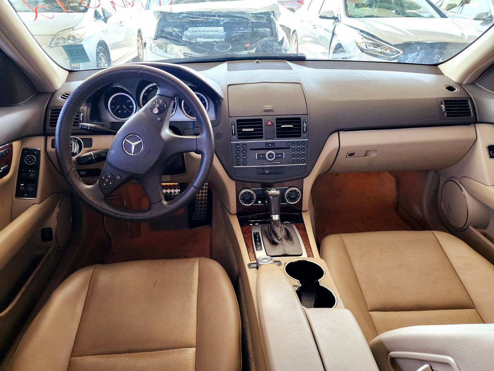 2011 MERCEDES BENZ C 350 — 165746 Miles — Lot GB4BF531712 — Souq - Marhaba Auctions Used Cars - Image 7