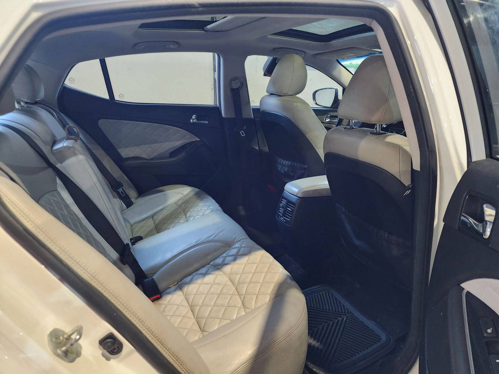 2015 KIA OPTIMA — 142414 Miles — Lot 81313354 — Al Quoz - Marhaba Auctions Used Cars - Image 7
