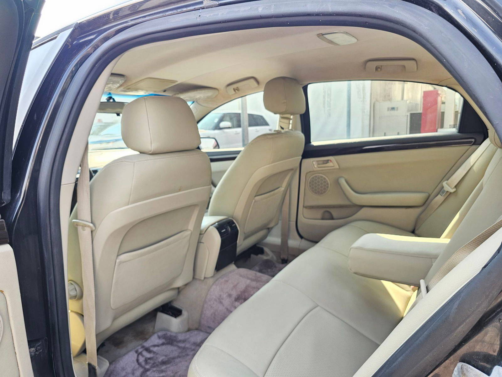 2008 CHEVROLET Caprice — 297407 KM — Lot 4B58L972619 — Souq - Marhaba Auctions Used Cars - Image 6