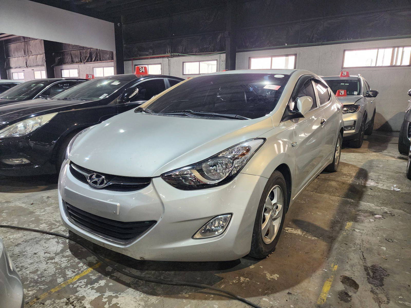 2011 HYUNDAI AVANTE — 167224 KM — Lot 028233 — Al Quoz - Marhaba Auctions Used Cars - Image 6