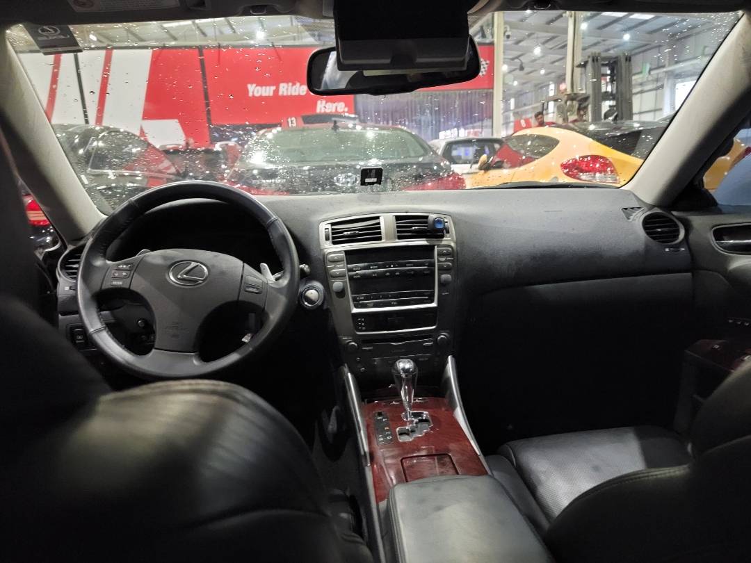 2007 LEXUS IS 250 — 192461 KM — Lot 033624 — Main - Marhaba Auctions Used Cars - Image 8