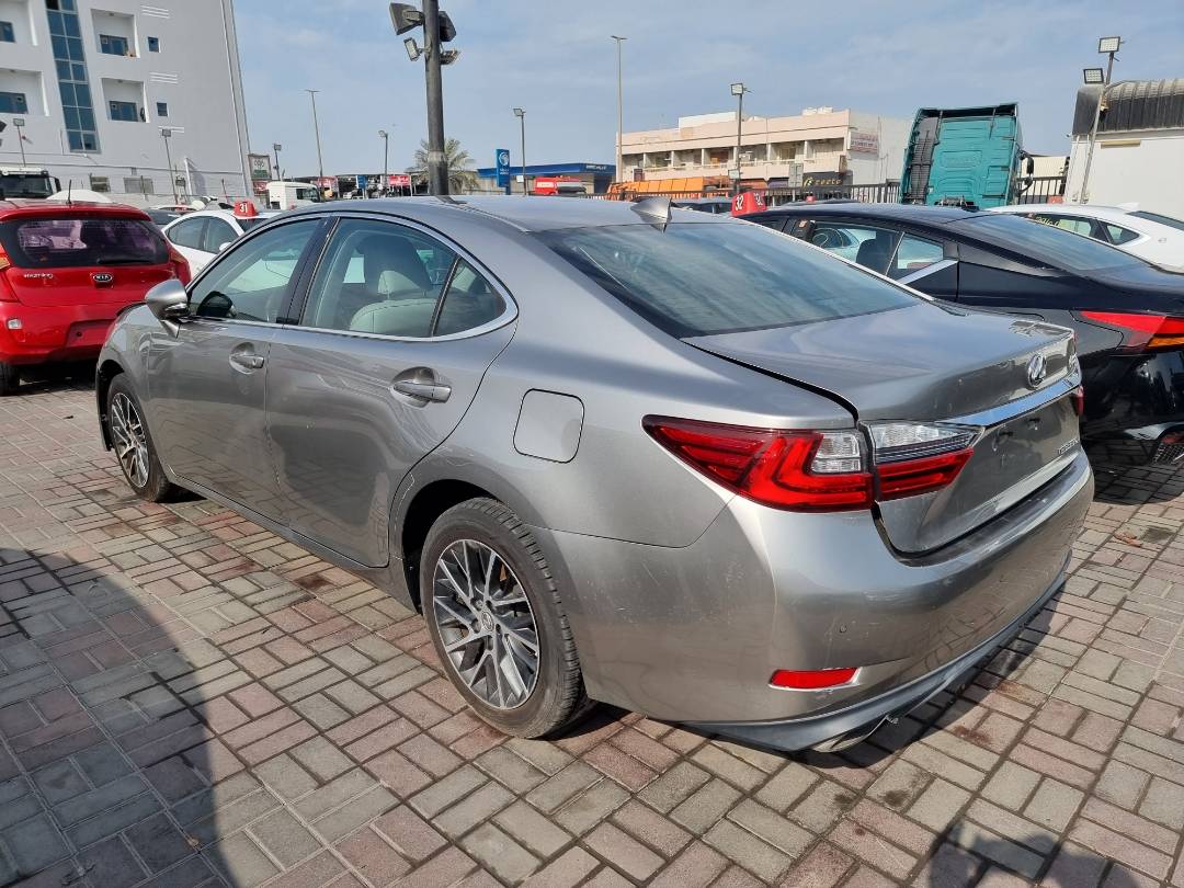 2016 LEXUS ES 350 — 91198 Miles — Lot 215487 — Ind. 12 - Marhaba Auctions Used Cars - Image 4