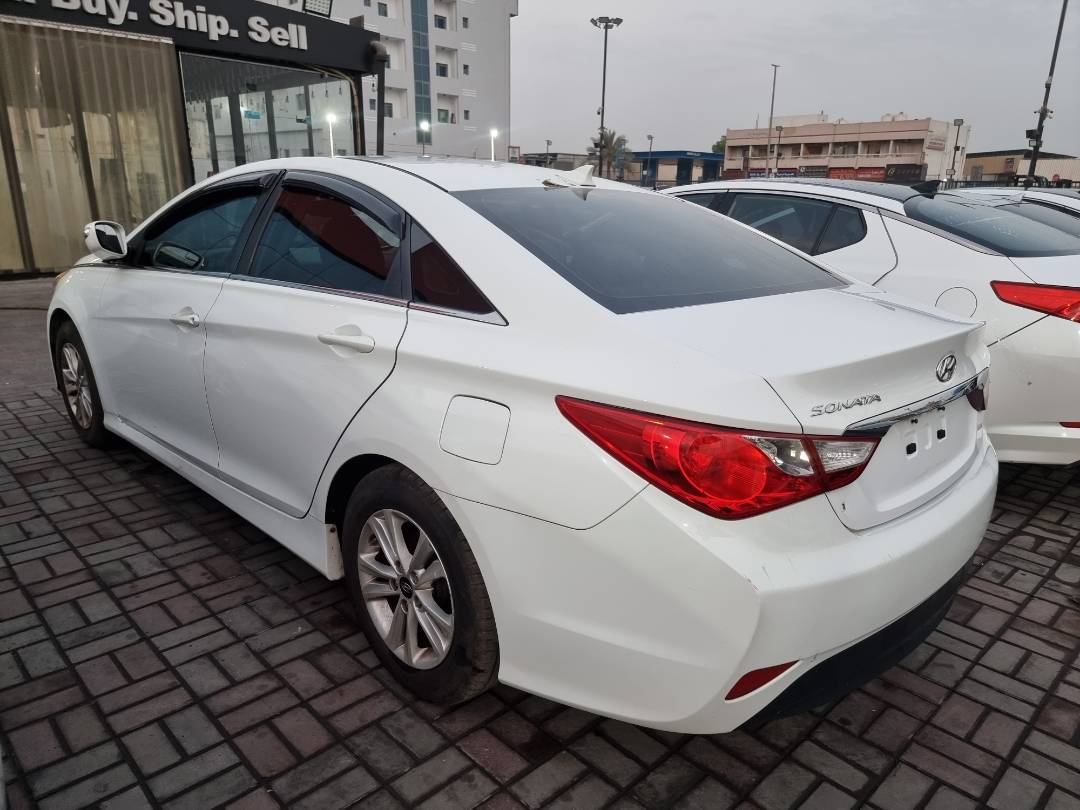 2014 HYUNDAI SONATA — 170439 Miles — Lot 125487 — Ind. 12 - Marhaba Auctions Used Cars - Image 5