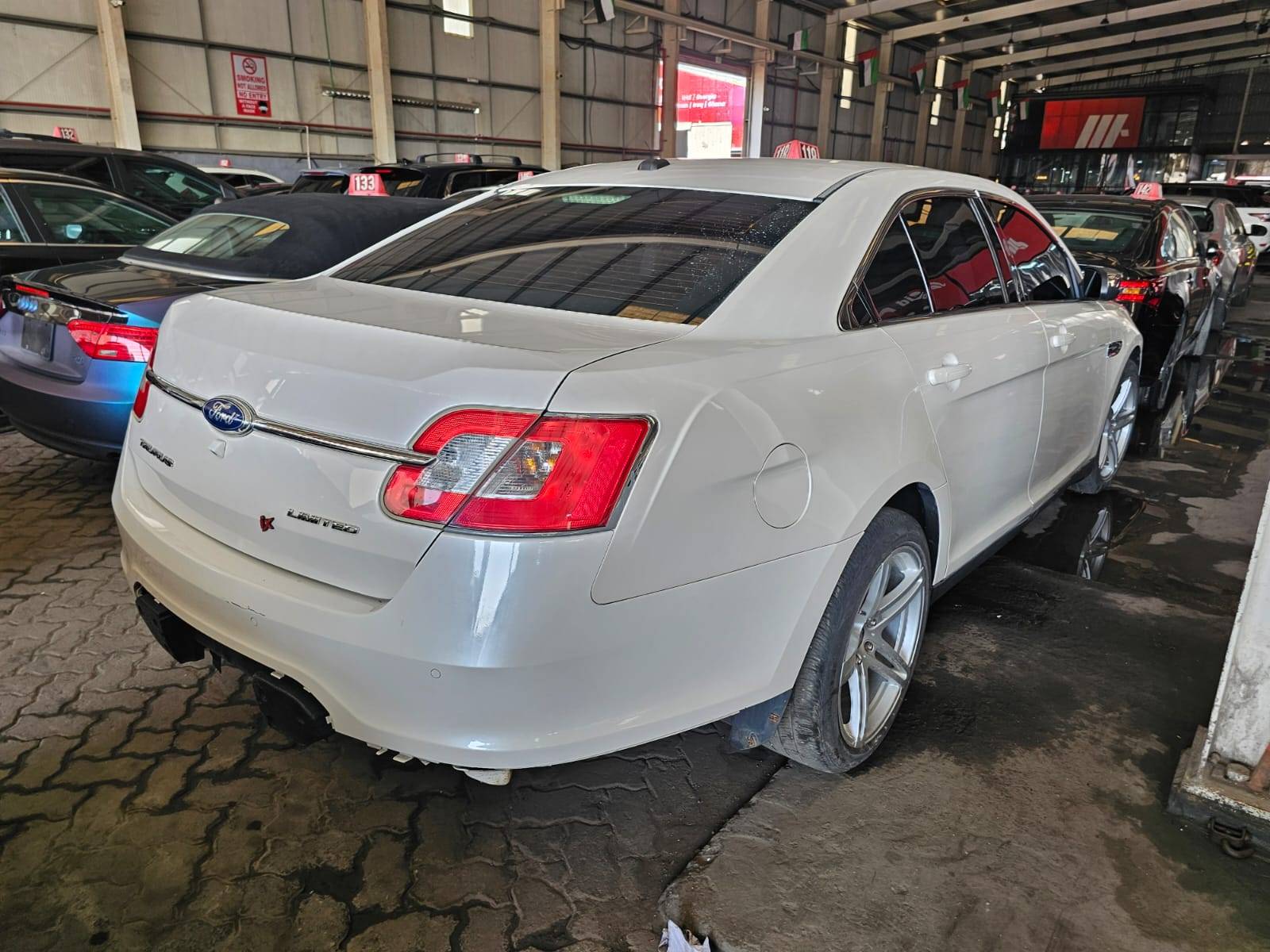 2011 FORD TAURUS — 85201 KM — Lot BG138284 — Main - Marhaba Auctions Used Cars - Image 4